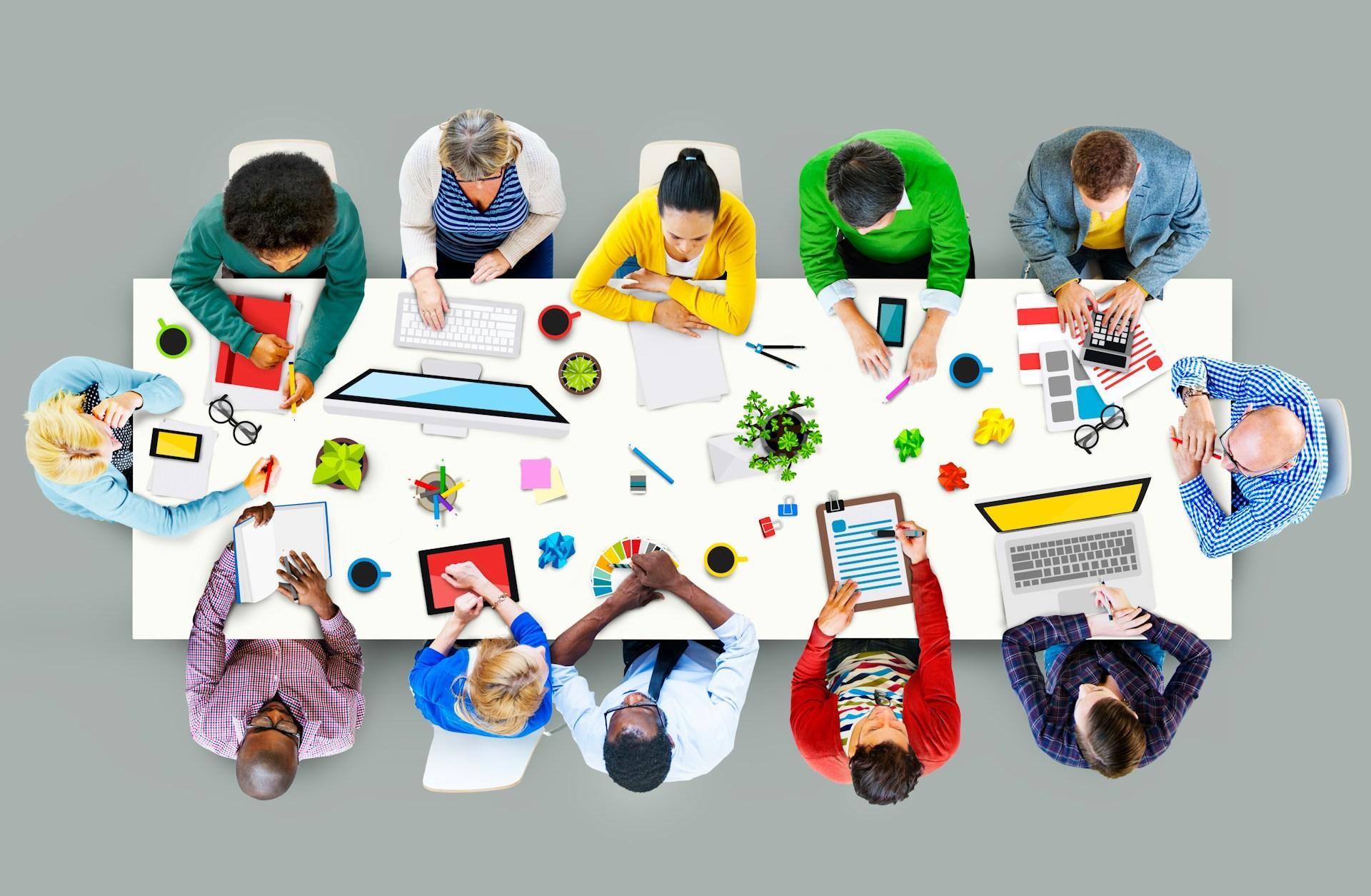 How Businesses Use Entertainment to Strengthen Team Connections